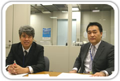 システムサポート社にて。